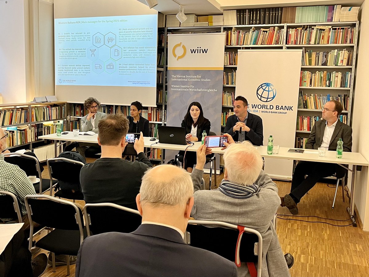 Our #WesternBalkans team is presenting the latest #WBRER at @wiiw_ac_at in Vienna today—a great opportunity to discuss macroeconomic projections and vital reforms to create greener, more sustainable cities in the region. Read the report here: wrld.bg/G1oX50Rg6xj