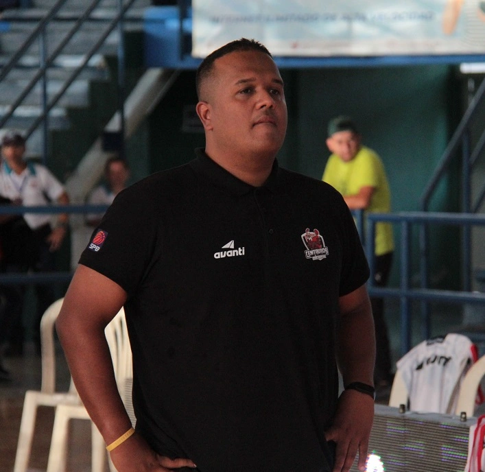 _CanchaLatina_'s tweet photo. 🇻🇪 Conoce a los 18 entrenadores de la SPB 2024
https://t.co/RwUVNG7Pdv https://t.co/3hcrfcATDI