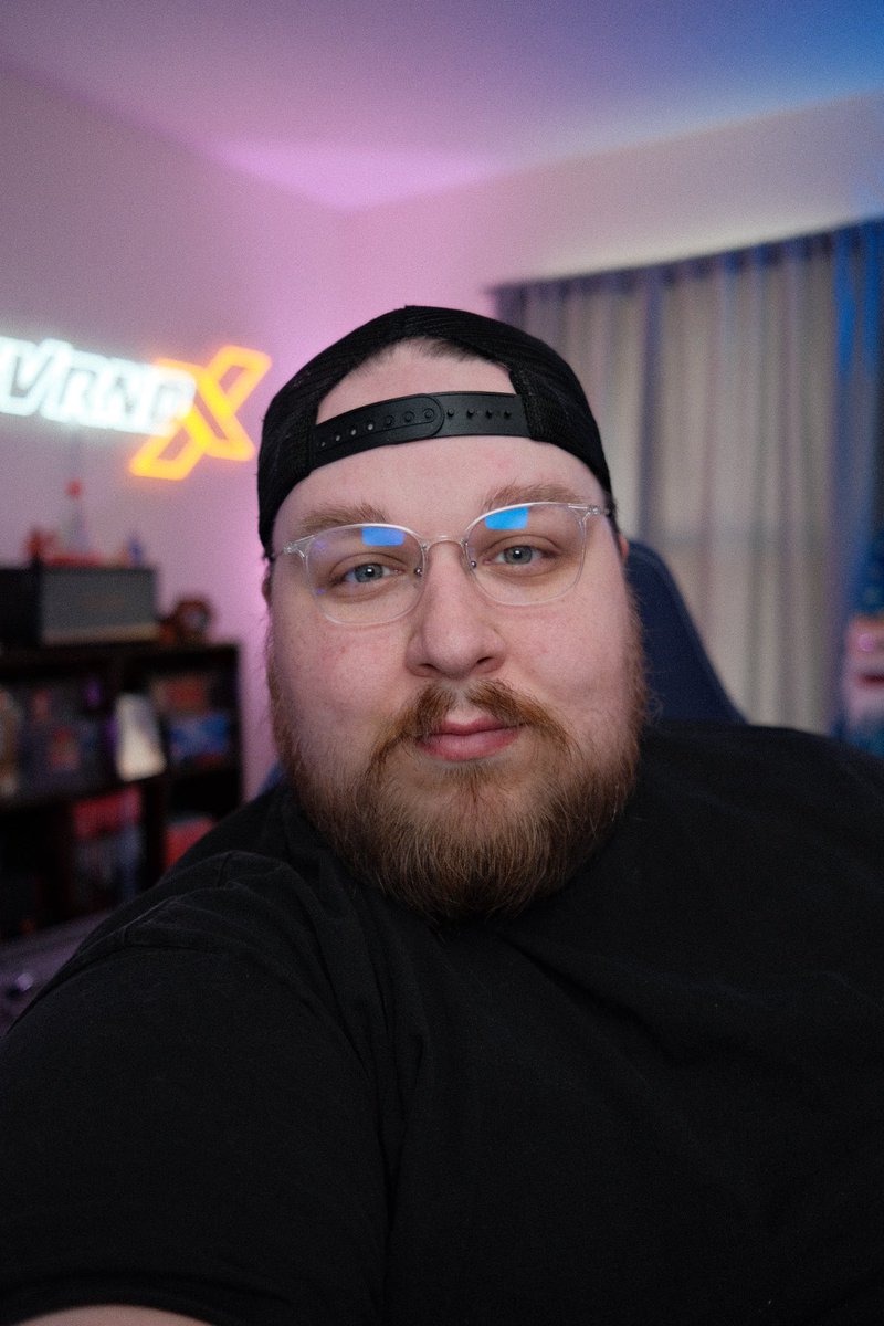 Come see how good I look LIVE now on Twitch + TikTok Link in BIO Want some awesome glasses? Code 'REVX' @GamerAdvantage