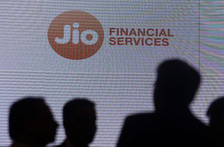 ⚠️ JIO FINANCIAL AND BLACKROCK FORMS JV TO SET UP WEALTH MANAGEMENT AND BROKING BUSINESS Full Story → PiQSuite.com/reuters/jio-fi… India's Jio Financial Services has entered into a joint venture with U.S.-based BlackRock Inc to set up a wealth management and broking business, the…