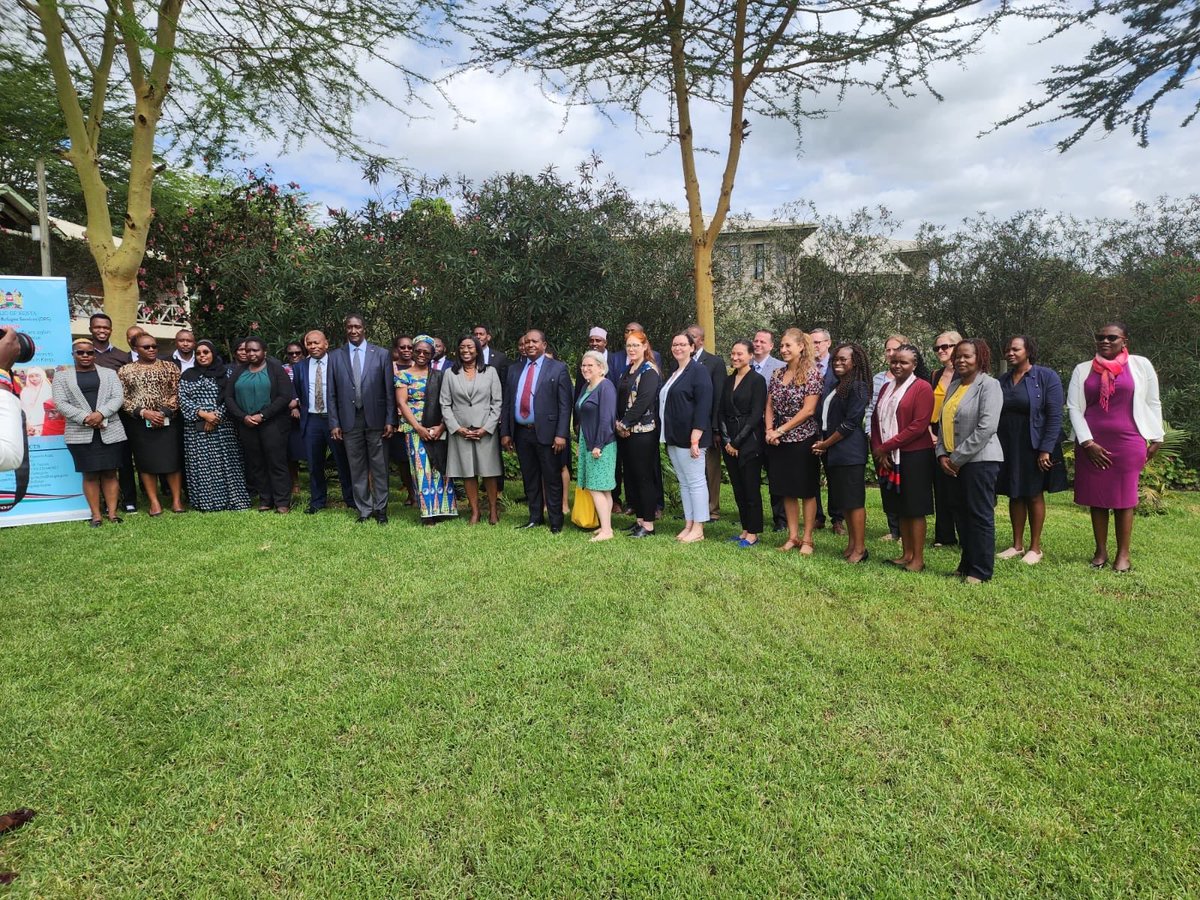burugu_j's tweet photo. CRA ⁦@DRSKenya⁩ joined partners IOM, ⁦⁦@IOMKenya⁩ ⁦@UNHCR_Kenya⁩ , PRM ⁦⁦@USEmbassyKenya⁩, Canadian
Government &amp; MDAs: Engagement in the Refugee Resettlement Processing &amp; Departures. Mr. Kanda represented PS ⁦@JuliusKBitok⁩, ⁦@DimancheSh⁩ https://t.co/9q3a50trlE