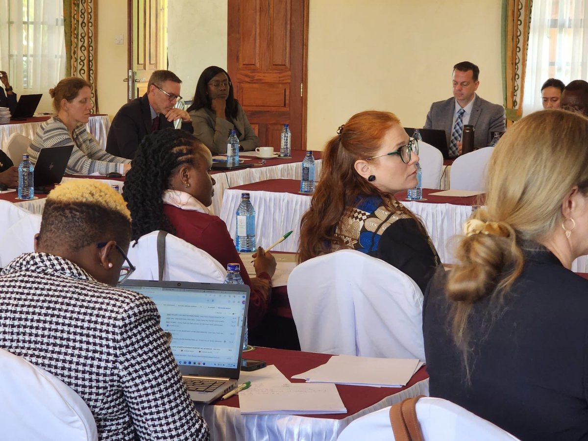 burugu_j's tweet photo. CRA ⁦@DRSKenya⁩ joined partners IOM, ⁦⁦@IOMKenya⁩ ⁦@UNHCR_Kenya⁩ , PRM ⁦⁦@USEmbassyKenya⁩, Canadian
Government &amp; MDAs: Engagement in the Refugee Resettlement Processing &amp; Departures. Mr. Kanda represented PS ⁦@JuliusKBitok⁩, ⁦@DimancheSh⁩ https://t.co/9q3a50trlE