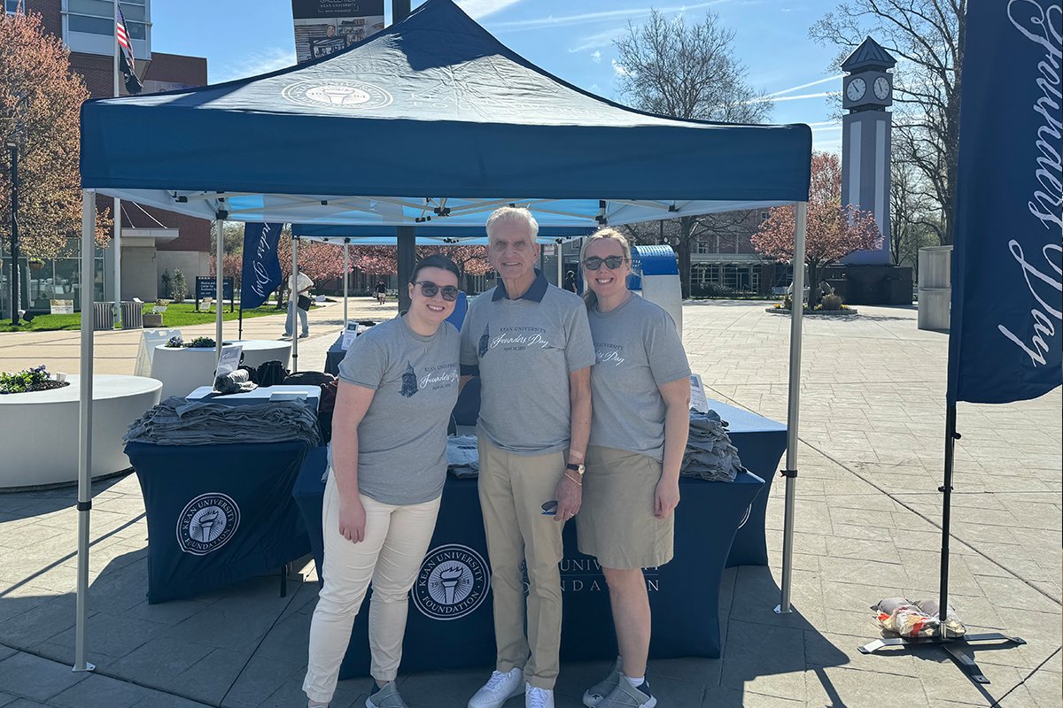 Come celebrate Founders Day until 3 p.m. today at the Miron Student Center on the Union campus and the Gateway Building at Kean Ocean. We'll have food and giveaways as we celebrate all things Kean. Don't forget to make your donation today. bit.ly/3PXNQY7