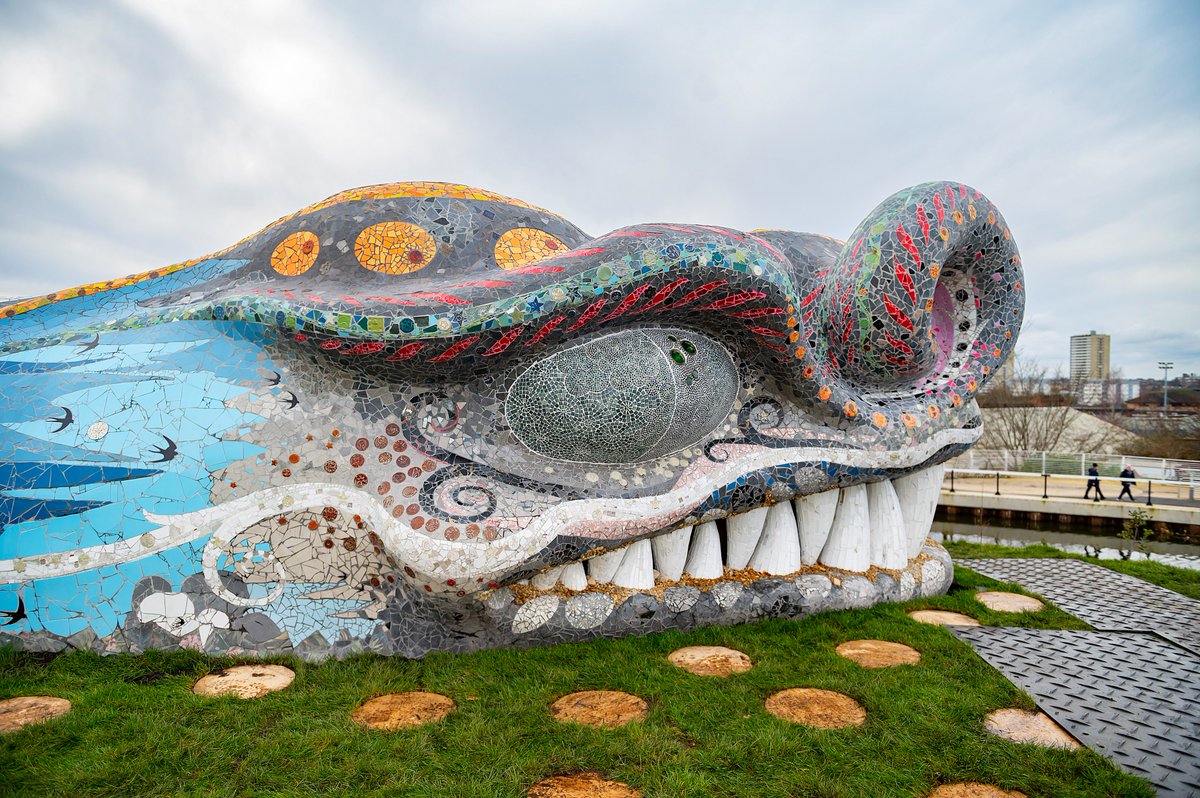 Seeing as today is #WorldArtDay, we would like to take a moment to appreciate Scotland's largest community mosaic art project- Bella the Beithir. 🐍✨ If you plan to visit Bella be sure to tag us in any selfies you get with her! 📸 @wemakeitglasgow