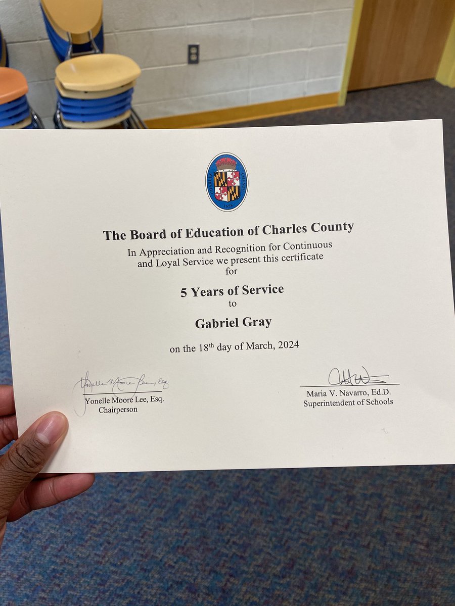 Mr. Gray tweet media