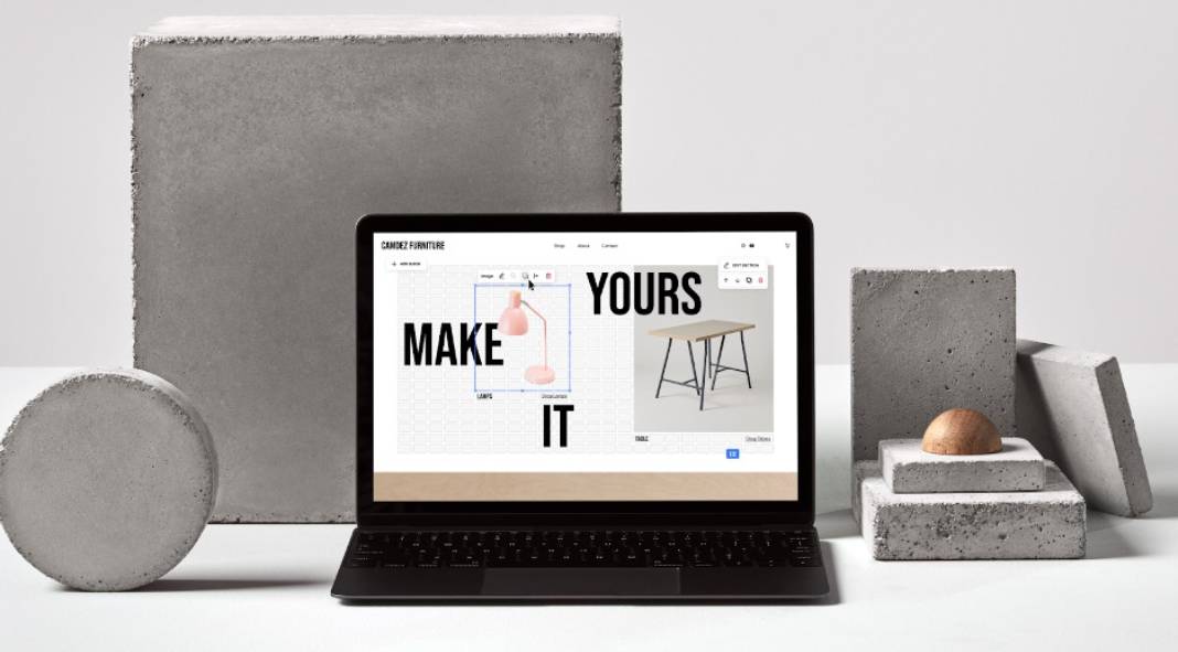 Standing Out From the Crowd: How to Build a Showstopping Portfolio with Squarespace weandthecolor.com/how-to-design-… #webdesign