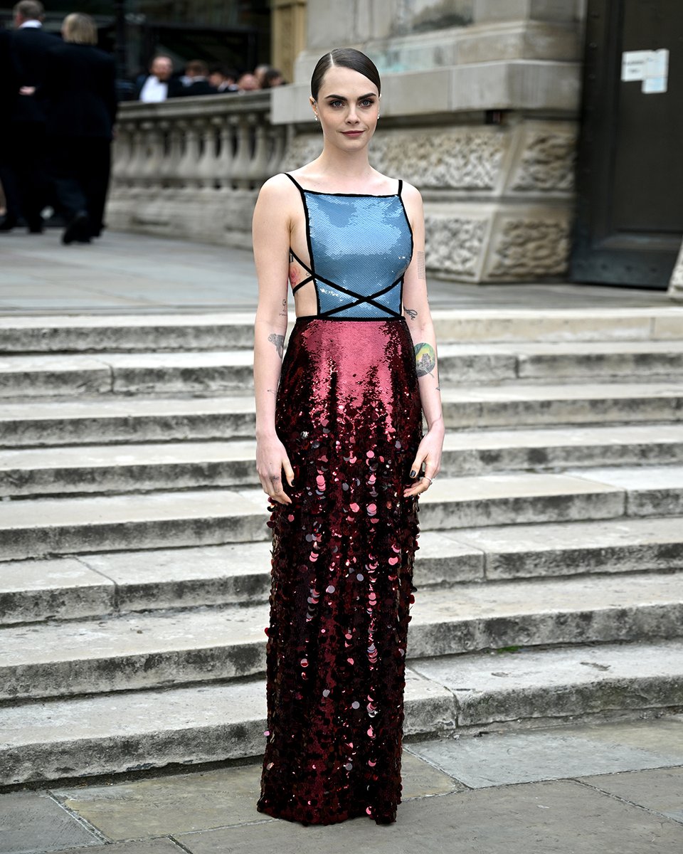 #CaraDelevingne wears a custom Gucci gown by Sabato De Sarno at the 2024 #OlivierAwards.