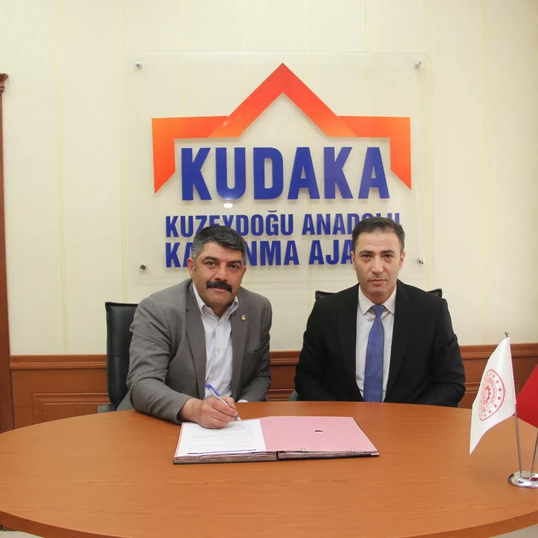 TasbasAydn's tweet photo. Kudaka Umutulmus kaybolmaya yuz tutumus ürünlerin markalasmasi teknik desdek program projemiz onaylandi yakinda 5 cografi iseretle vizyondayiz ilcemize Hayirli olsun
#pasinler
#pasinlertso
#Tobb
#kudaka https://t.co/WIoKMaiKHy
