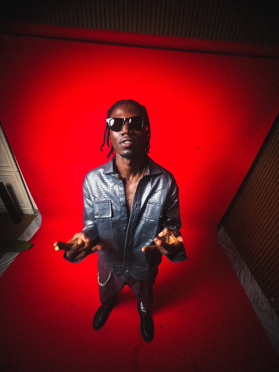 God’s little soldier. Got scars I never show, war wounds lotta bandages 🤕 still I keep going 👨🏾‍🚀🚀 #HighLANDN