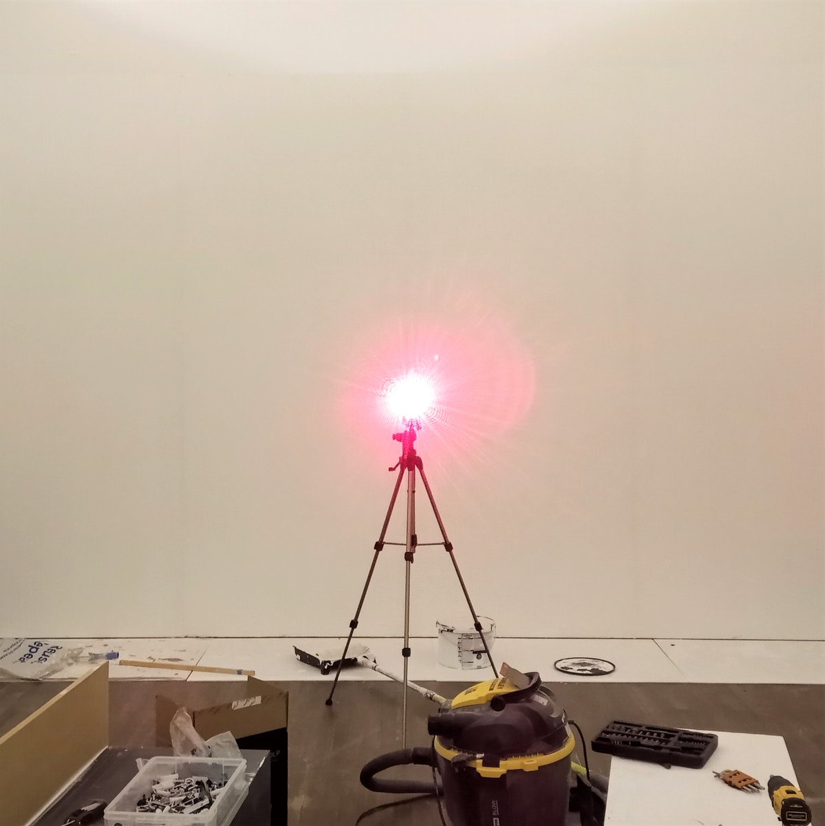 Laser levels are out as we begin install week for RA Walden's ‘Object transformations through the coordinate of time’. Opening this Saturday, 20/04 at 10AM ⌛ thegrundy.org/whats-on/singl…