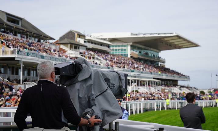 NEP battles weather to keep the going good for Grand National coverage svgeurope.org/blog/headlines…