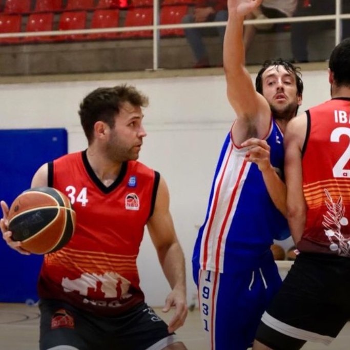 FCBQ's tweet photo. #SuperCopaBQ🏀 / Jornada 22

⭐️ Seydou Traoré (@UESC_SantCugat) MVP amb 38 de valoració

1⃣ @jacsants1935 supera el @CBEsparreguera en el partit pel liderat

📈 @BasquetManresaB, @BasquetLloret i @UESC_SantCugat amplien les seves dinàmiques guanyadores

➡️ https://t.co/I6frxCIxT5 https://t.co/LAgPDqQeuz
