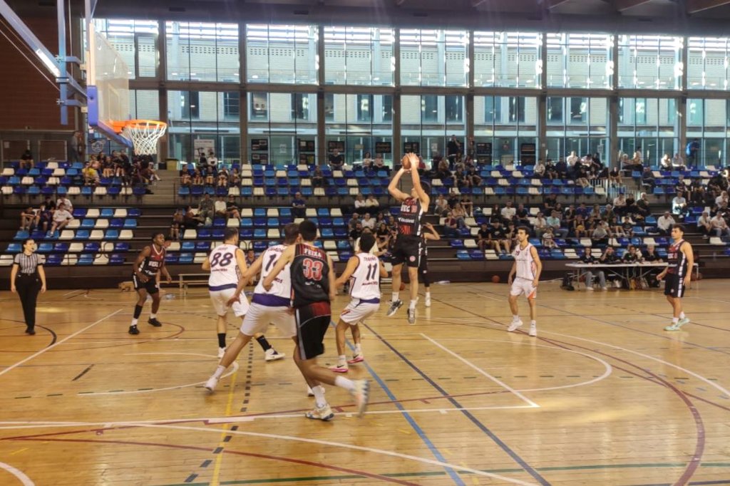 FCBQ's tweet photo. #SuperCopaBQ🏀 / Jornada 22

⭐️ Seydou Traoré (@UESC_SantCugat) MVP amb 38 de valoració

1⃣ @jacsants1935 supera el @CBEsparreguera en el partit pel liderat

📈 @BasquetManresaB, @BasquetLloret i @UESC_SantCugat amplien les seves dinàmiques guanyadores

➡️ https://t.co/I6frxCIxT5 https://t.co/LAgPDqQeuz