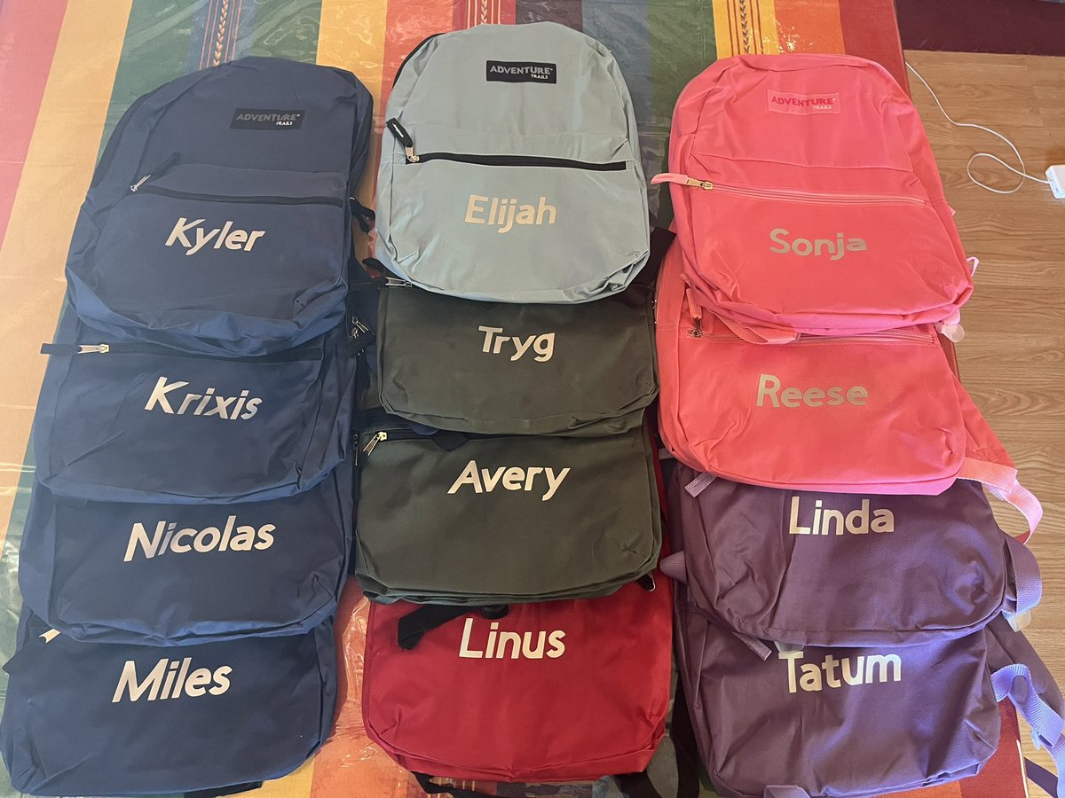 renntalus's tweet photo. Water Bottles and Daypacks ready for my epic field trip to Peterson Bay!
#cricut #personalized #educator #students #alaska #fieldtrip https://t.co/tPoLiGdnb7