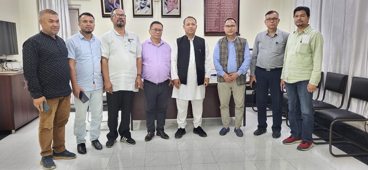 Leaders of Bishnupur A/C have called on Shri @meghachandra_k PCC President at Congress Bhavan, Imphal, today. @girishgoa