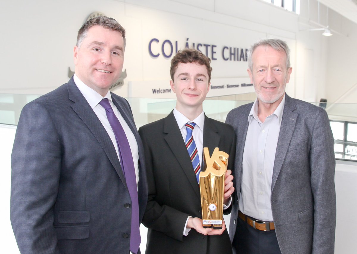 A huge thank you to @SeanKellyMEP for visiting @colaiste today! It was an honour to showcase our BTYSTE achievements & introduce our junior ambassadors from the European Ambassador Schools Programme. @BTYSTE @EPinIreland @LCETBSchools @ETBIreland #STEM #EU