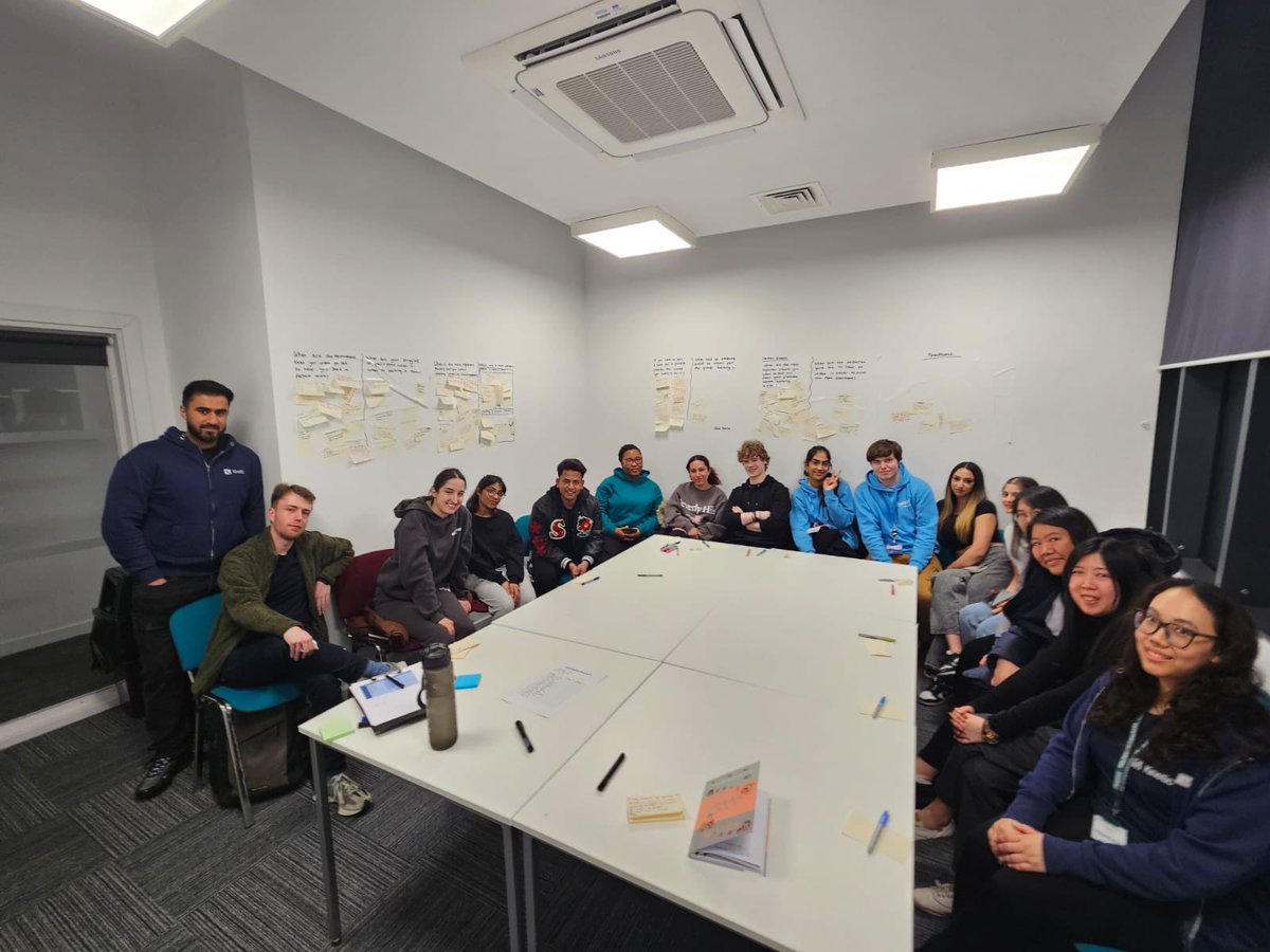 We value your opinion! Our residents recently took part in a focus group hosted by @KxSolutions to find out about their thoughts! They all received an Amazon voucher for taking part 👍🏻 #reslife #coventryuniversity #futurelets #studentlife #studentsccommodation