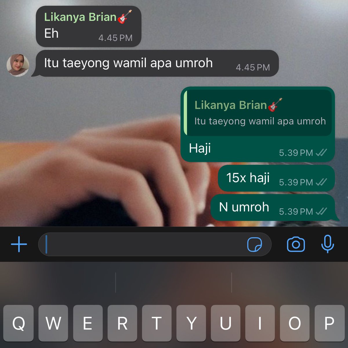 prisuhless's tweet photo. Bjirr gw baru sadar kl Sekala yg baru beres umroh sama Mamancipo &amp; Dido aja rambutnya masih bisa disisir pake sisir bayi, ngga cuma bikin geli tangan doang😭😭😭 https://t.co/s17bFqYAN7