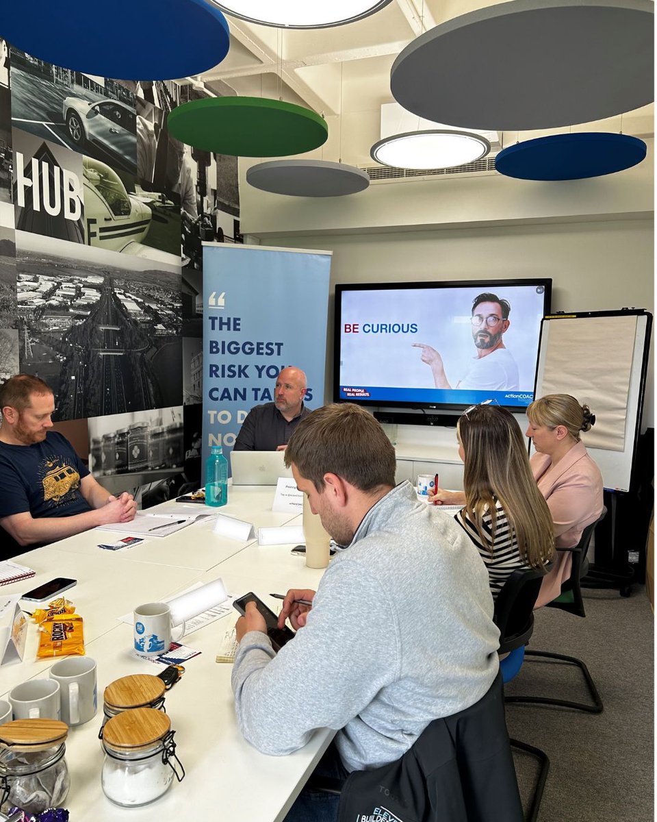 We hosted a great new workshop last week which focused on: “More Sales, Made Simple”, delivered by Neil from ActionCOACH Cheltenham.
Throughout this workshop, he shared useful tips with the attendees on the key concepts of selling and the different techniques that can be used.