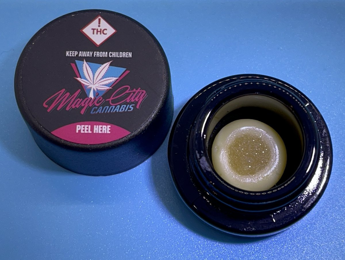 MagicCityDenver's tweet photo. Hash Makers Mixing Different Forms of Rosin for "Thumbprints," "Geodes" and "Sundaes" https://t.co/3C0CdfTLdU https://t.co/e9TEnaoQhn