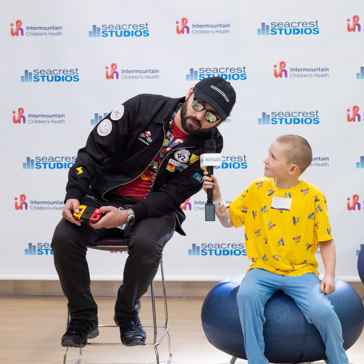 Mario Kart…but make it REAL LIFE?! 🏁 🎮 Seacrest Studios at @primarychildren introduced 'Mario Kart Live Home Circuit', a fully immersive and interactive gaming experience available to all patients. They can even tune in from their rooms for Maria Kart trivia sessions!