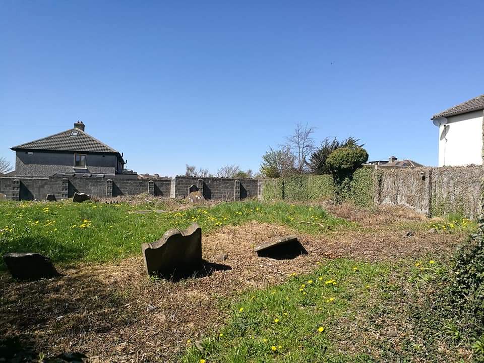 KillesterEstate's tweet photo. Killesters ancient graveyard...📸📍🪦
It would be great to see it restored and reopened.
Does anyone have any interesting tales or stories about it?
#KillesterGraveyard #LocalMemories https://t.co/anevBsFZgg