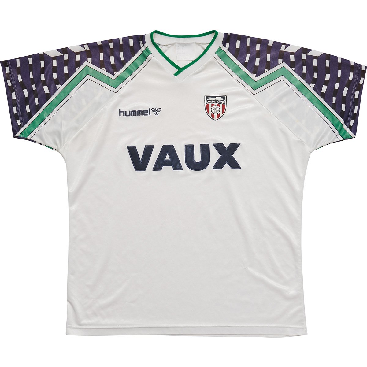 Wanting your hands on one of the @vauxbrewery / @hummel1923 #SAFC away shirts? Head over to @KitbagUK NOW and pick one up for just £27... - kitbag.evyy.net/OrARbA