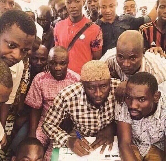 A rare pic of other IBASCO League teams watching Calvariyo FC play it's debut match😂😂