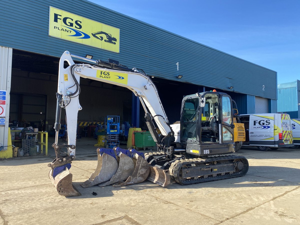When you hire our 8.5ton #Bobcat #excavators, it will be delivered with a range of buckets to suit a selection of digging applications. If you're looking for cost effective excavator & #construction #plant #hire, we can help. Call us on 01622 713930. 🌐 fgsplant.co.uk