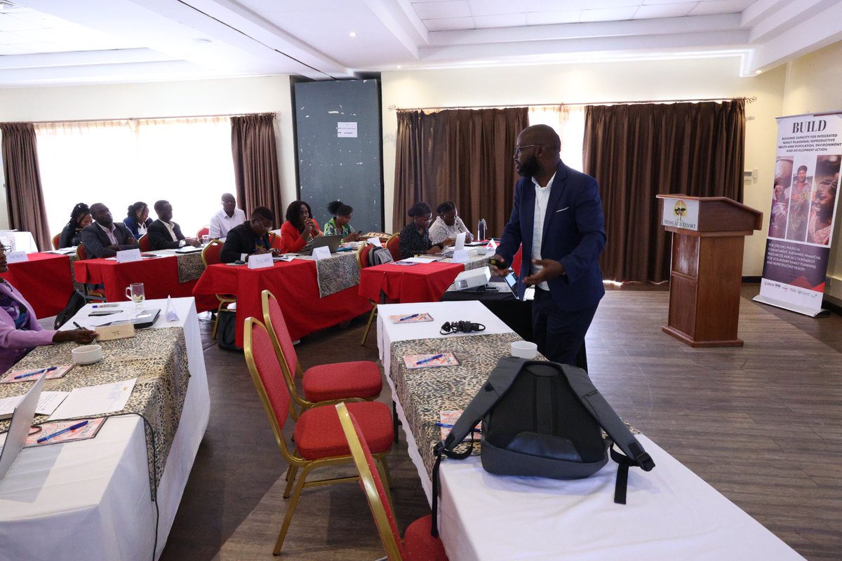 kevolwe_godfrey's tweet photo. BUILD Project is hosting CSO's and journalists in Machakos Kenya for a capacity strengthening training on integration of population, health, environment and development (PHED) into regional policy and program action.
#PHED #BUILDPROJECT @USAIDGH @USAIDEastAfeica @Pacja1 @FHI360 https://t.co/nsbbXsH58n