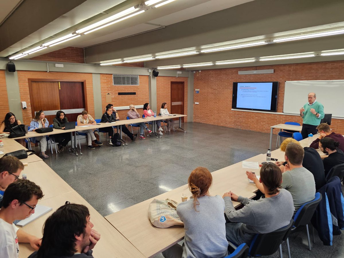 Master in Institutions and Political Economy tweet media