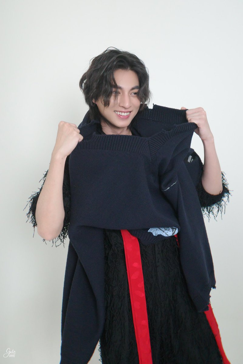 MagaliGulf's tweet photo. Que bonito manera de empezar mi semana 💘🥰❤️🔥🫠
Gulf Night para ti mi Gupi hermoso 🥰
@gulfkanawut
#GulfKanawut
#กลัฟคณาวุฒิ
#phib https://t.co/Gk0rpf35yk