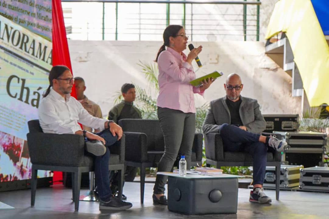 #Conoce 🗞️ En los espacios del Teresa Carreño, se realizó el encuentro por el “Impulso de la Comunicación Popular de Cara a la Nueva Era”, con el fin de debatir los sucesos del 11, 12 y  #13Abril del 2002, que marcaron un hito en la historia de Venezuela.

#15Abril