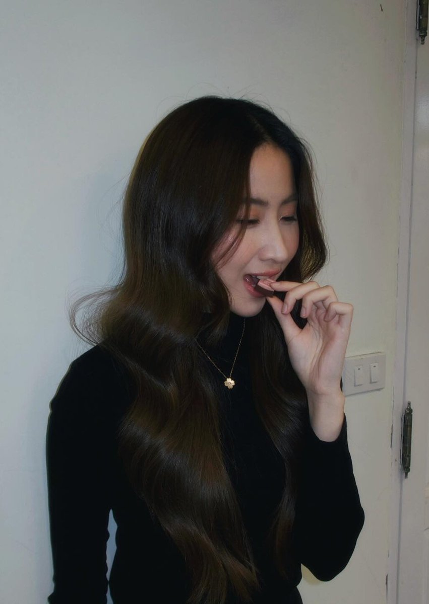 TheSapphicThing's tweet photo. Yoko eating              Yoko eating.......
brownies 

#BlankTheSeries #FayeYoko #FayePeraya #YokoApasra https://t.co/sJ0PTjze1A