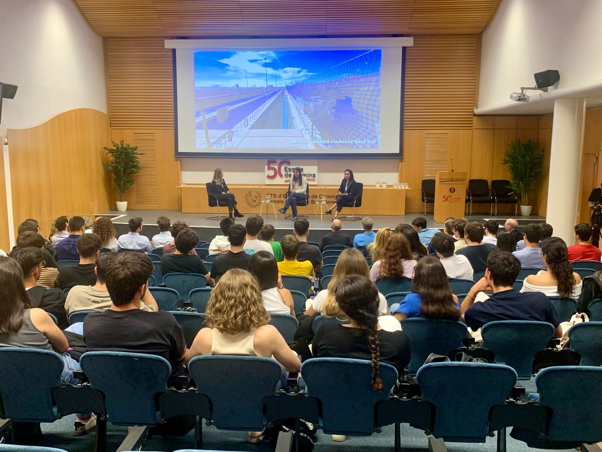 Avui participem en el <a href="/Futur_Civil/">Futur Civil</a> organitzat per l’<a href="/EscolaCaminsUPC/">Escola de Camins</a>.

Una fira d’empreses de referència de l’Escola de Camins de Barcelona (UPC) on donar a conèixer les oportunitats laborals que ofereix el món de l’aigua.
