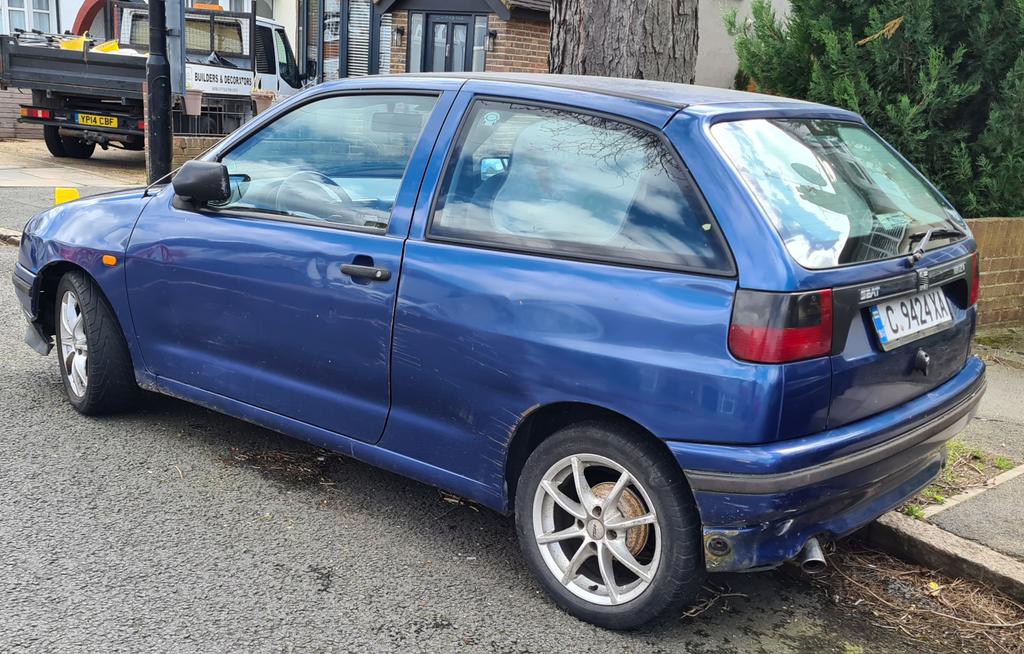 The surfacing and detail on this generation of Seat Ibiza were just terrific. Dem flares.