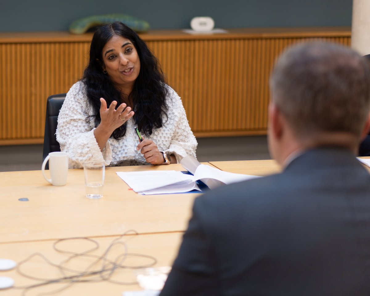 WADA-president Witold Banka er i Norge. Han har i dag møtt Kultur- og likestillingsminister Lubna Jaffery og ledelsen i NIF. <a href="/WitoldBanka/">Witold Bańka</a> er i Norge i forbindelse med at  ADNO arrangerer et møte med de nordiske og baltiske antidopingbyråene. <a href="/Kulturdep/">Kultur- og likestillingsdepartementet</a> @idrett <a href="/wada_ama/">WADA</a>