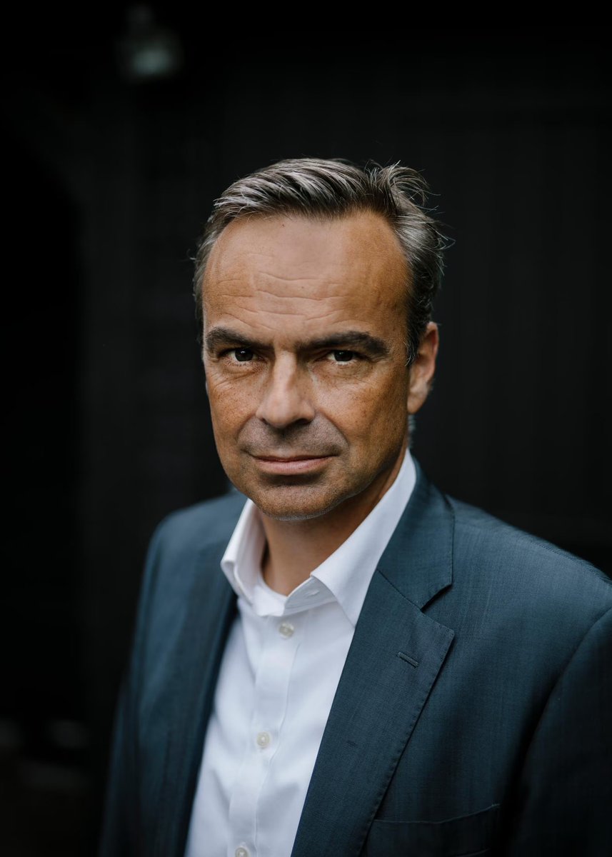 Terwijl het ministerschap van <a href="/hugodejonge/">Hugo de Jonge</a> zijn apotheose nadert, geldt hetzelfde voor zijn belangrijkste wetsvoorstellen. Wat blijft er over van zijn bouwerfenis? <a href="/MartijndeGreve/">Martijn de Greve</a> bespreekt het met <a href="/LanaGerssen/">Lana Gerssen</a> , Maarten Feilzer en <a href="/HabtamudeHoop/">Habtamu de Hoop</a>. Om 20.30u op <a href="/NPORadio1/">NPO Radio 1</a>! #WNL