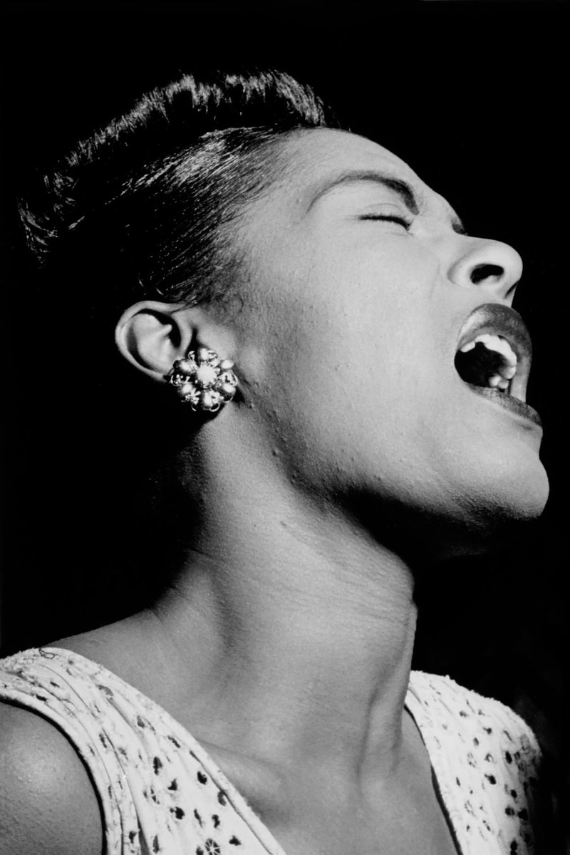 Day 15, #JazzAppreciationMonth, the one & only #BillieHoliday, aka #LadyDay. Famous for her vocal stylings & improv skills, her voice was haunting, encompassing both a vulnerability & strength of spirit. Many unforgettable songs including the sadly still relevant #StrangeFruit