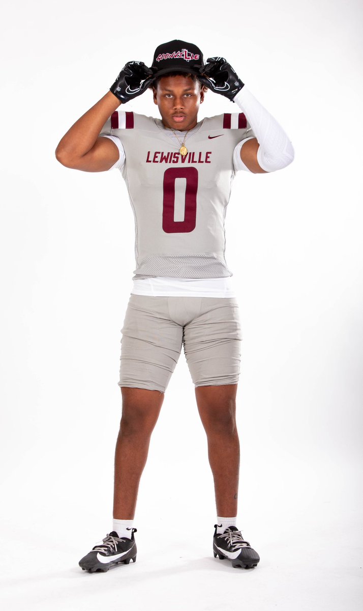 SPRING BALL STARTS TODAY!! ‼️COLLEGE COACHES‼️ Come get these young men!! 📍 The Lew 🏈lewisvillerecruiting.com/player-cards @LHSFball | @KeshawnFord5 #RecruitTheLEW