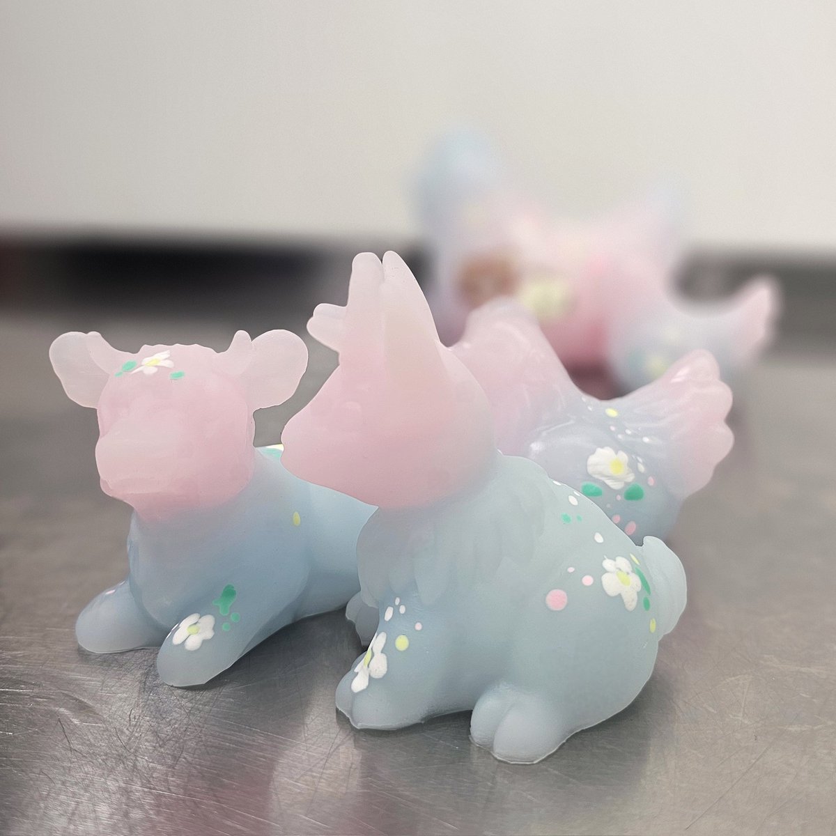 Some pastel, glowy Seedlings made with some extra silicone ✨🌸🩷