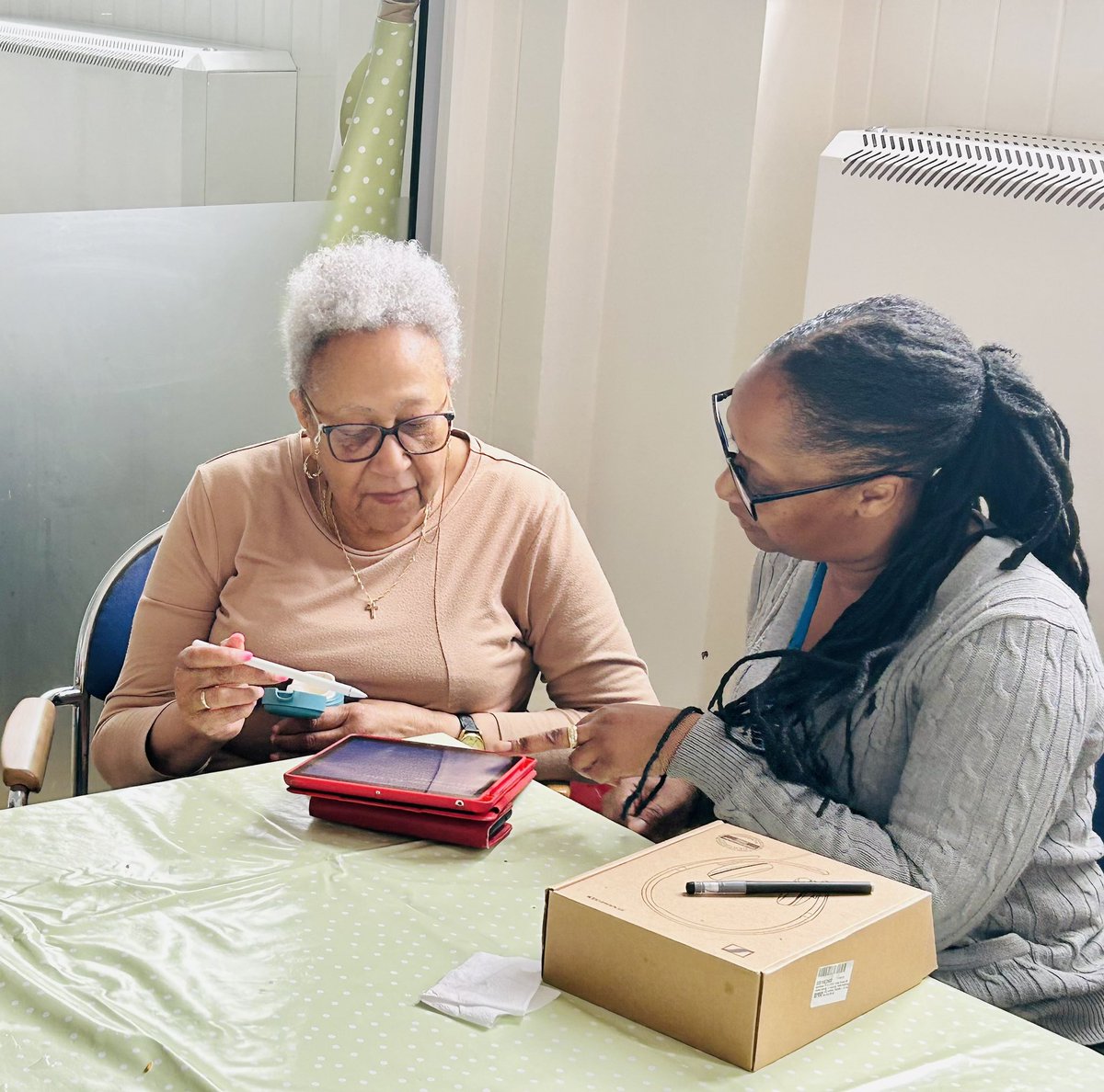 As the schools were on holiday, last week we were visited by a digital care coordinator from NHS South West London. Our members were shown how to use the NHS app which is a really useful tool for accessing NHS services 📲
#digitalconnection #nhs #grandfriends #digitalinclusion