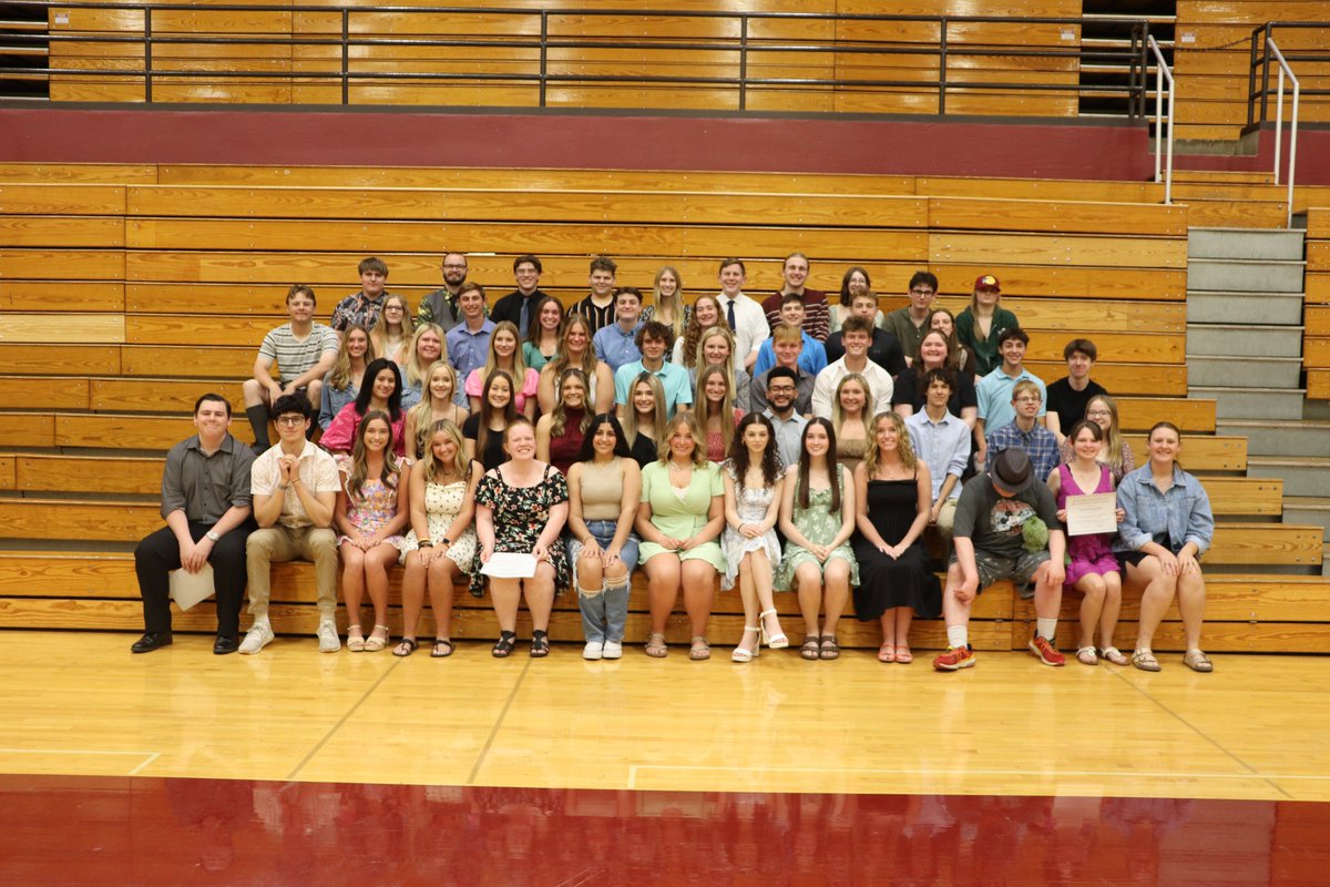 IVCUSD's tweet photo. IVC High School hosted their annual Senior Honors Banquet to recognize students who achieved an accumulative GPA of 3.25 after 7 semesters. Each student had the opportunity to invite a teacher who made a positive impact on the student's life or education journey. https://t.co/hdiYg6wJr2