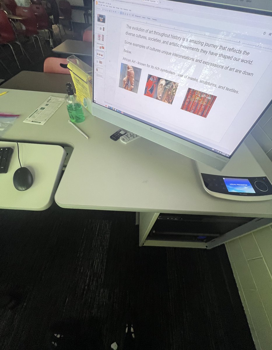 plxgrixhtj's tweet photo. Class presentation AirPods on 100 350 by lil baby playing #successful #Astudent #ihateschool https://t.co/uzz4DjkeUT