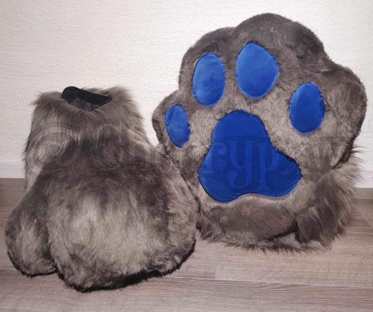 cherrypxw's tweet photo. @AvalanccheHusky Hiya! I'm a new maker so I don't have many examples yet, but my commissions are discounted atm and I do have a lot of experience on sewing so I would say I do high quality work ^^
My heads start at 600€ plus shipping and I can do payment plans! https://t.co/ZjxepHVVrV