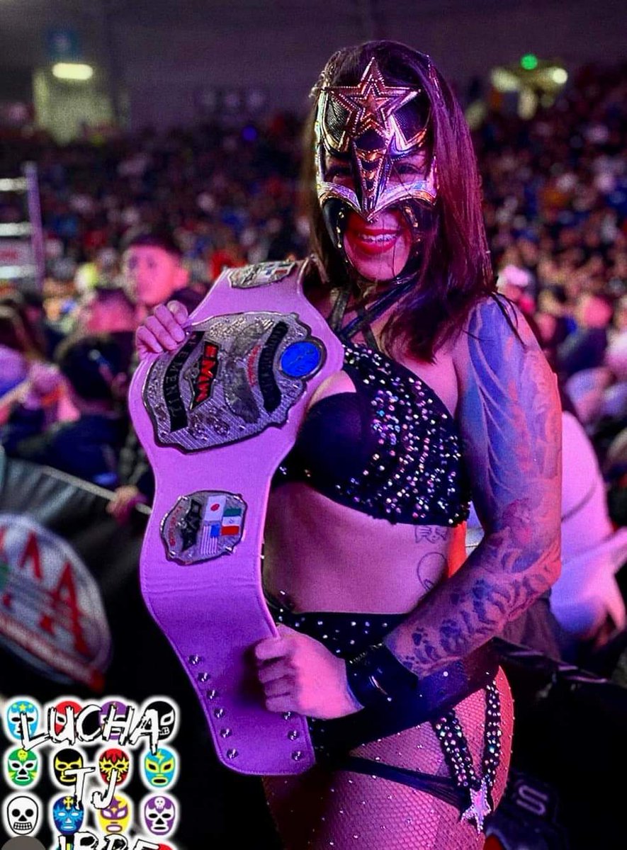 La Campeona EMW @Sexy_staaar 🔥🇲🇽 Foto luchatkmask