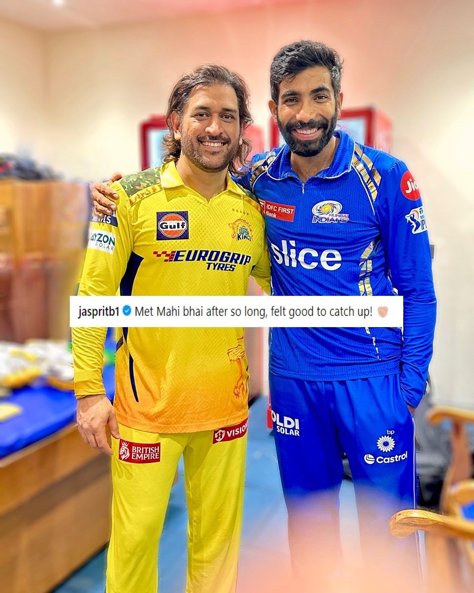 Jasprit Bumrah shared a pic with MS Dhoni.💛 #Cricket #IPL #MSDhoni #JaspritBumrah