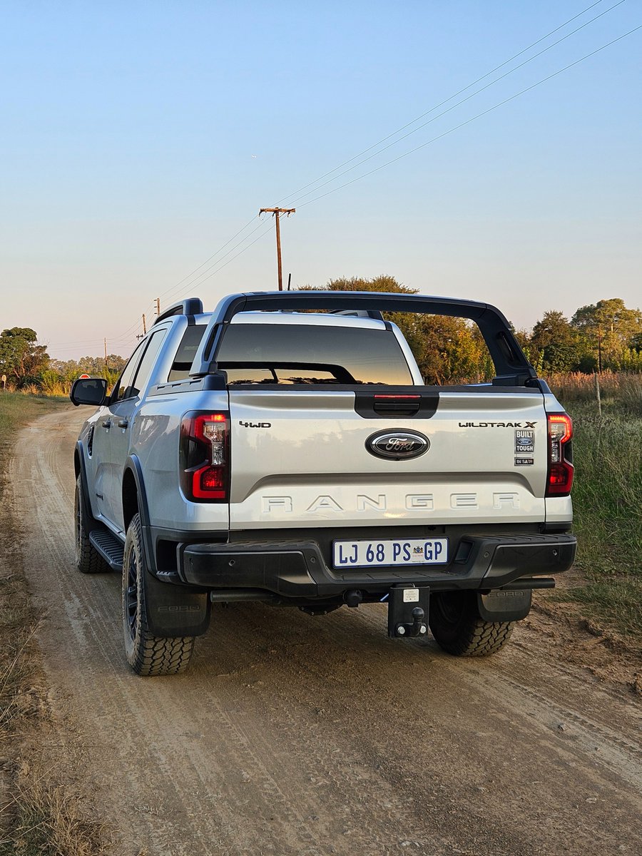 The kind of spec that needs no aftermarket enhancements. No need to talk about capabilities this time, just looks. 

@FordSouthAfrica Wildtrak X is a thing of beauty🔥