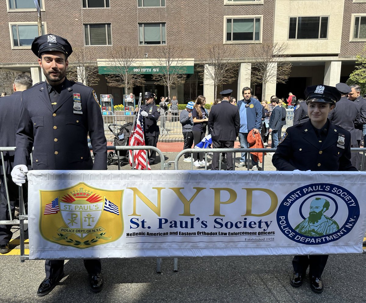 Opa! 🇺🇸 🇬🇷 It was all Greek to us yesterday! 19th Precinct officers proudly marched, along with their families, in yesterday’s Greek Independence Day Parade up 5th Avenue!