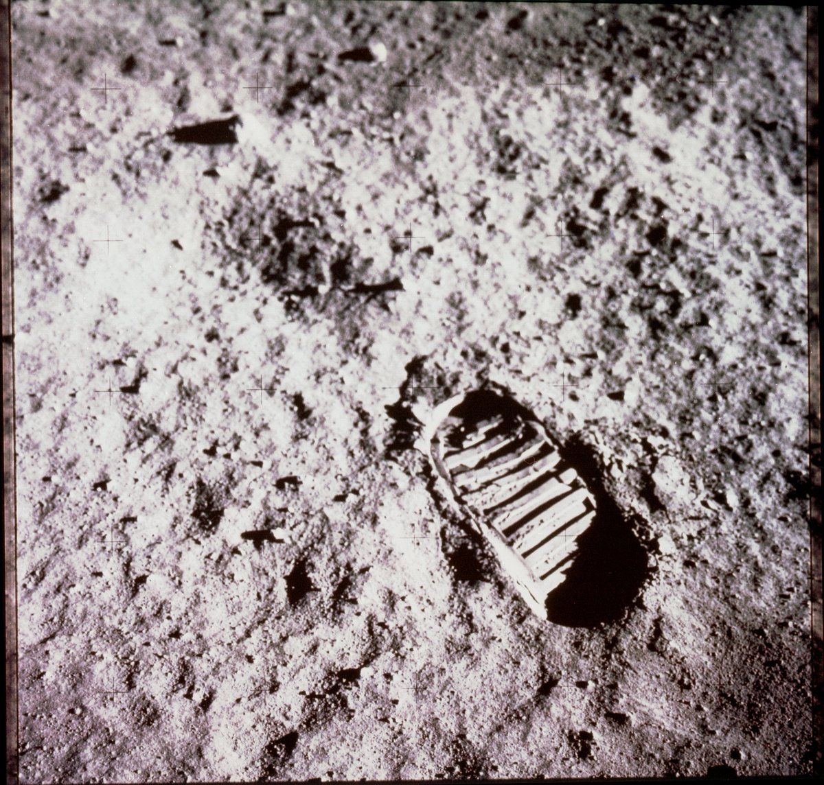 AAS_Office's tweet photo. Most pictures of the Apollo 11 astronauts on the Moon show Buzz Aldrin. That’s because Neil Armstrong mostly held on to the camera. Armstrong’s & Aldrin’s footprints can still be seen undisturbed at Tranquility Base where their lunar module Eagle landed. #GAM2024 #RandomAstroFact https://t.co/Tz3JLTZNI6